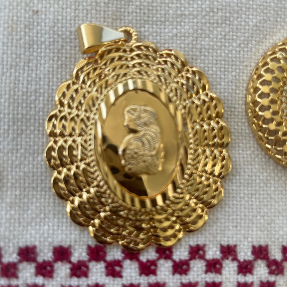 New pendant